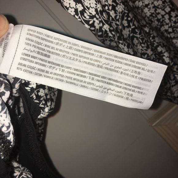 NWT Abercrombie and Fitch navy bodysuit size small. - Picture 4 of 6